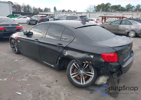 2013 BMW 528I xDrive z USA, uszkodzony, nr VIN WBAXH5C54DD112193